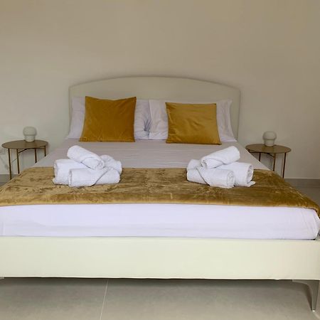 Bed and Breakfast Cutelli Gold Aeroporto di Catania Fontana Rossa Esterno foto