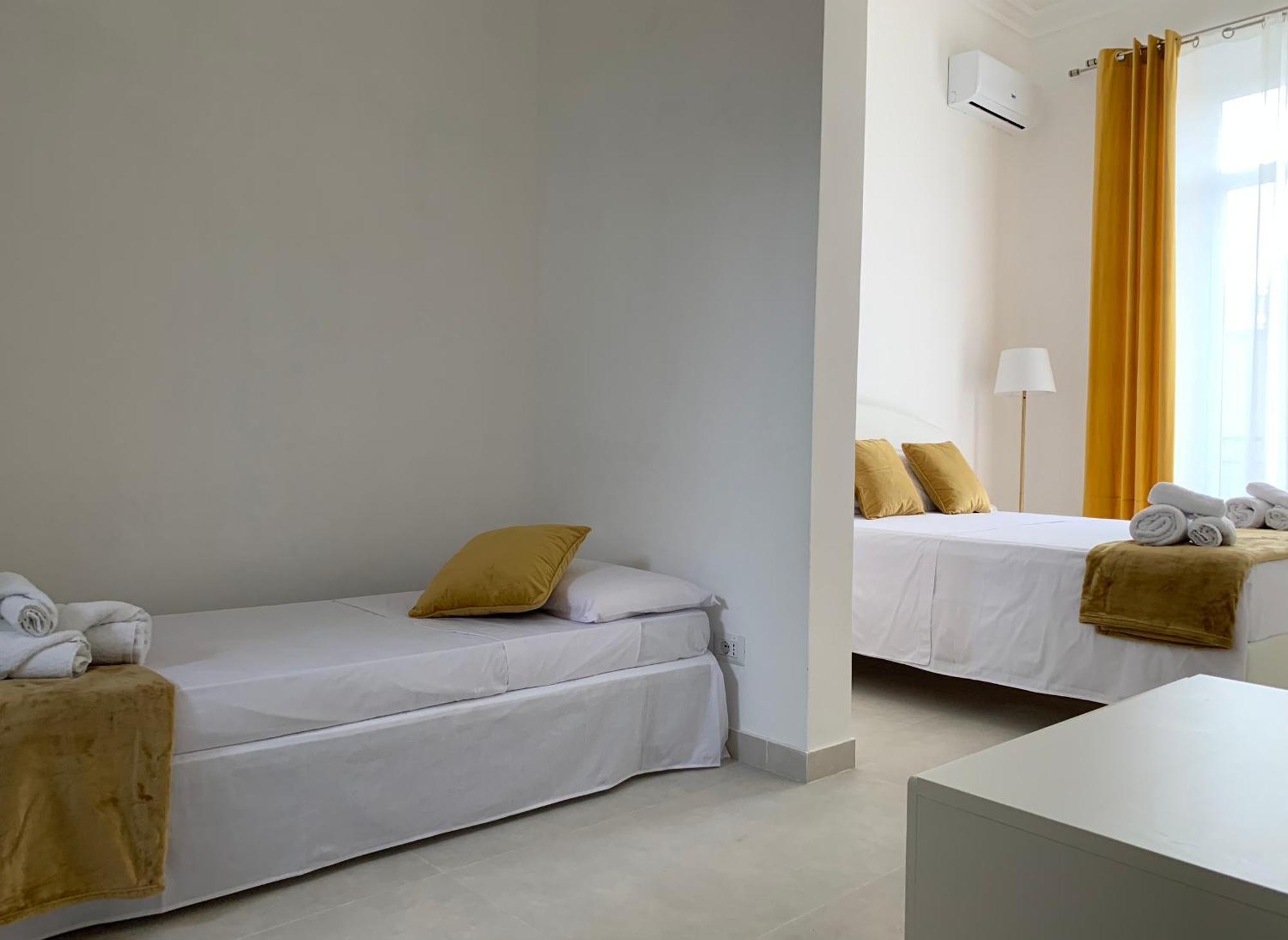 Bed and Breakfast Cutelli Gold Aeroporto di Catania Fontana Rossa Esterno foto